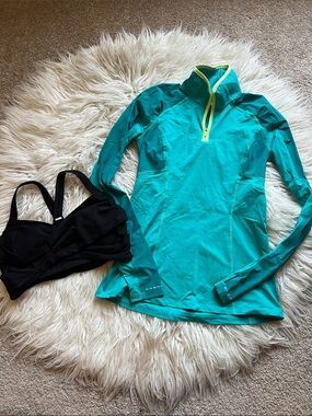 Lululemon size 4 Bundle -Teal Quarter-Zip Athletic Top with Black Sports Bra